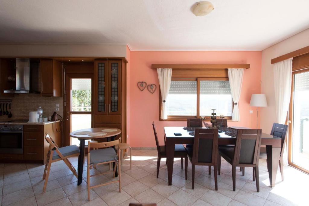 Tragana Villa Luaran gambar