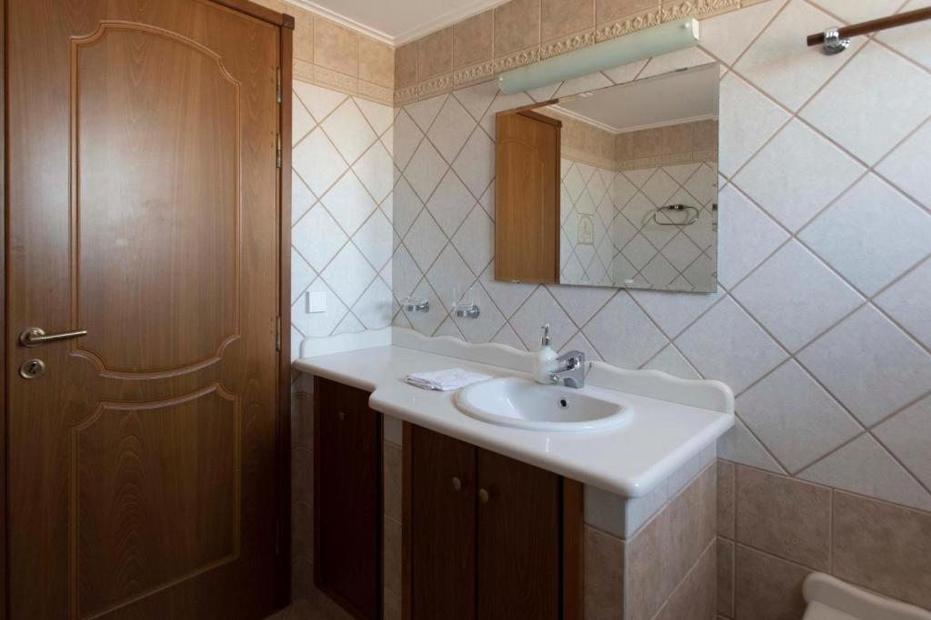 Tragana Villa Luaran gambar