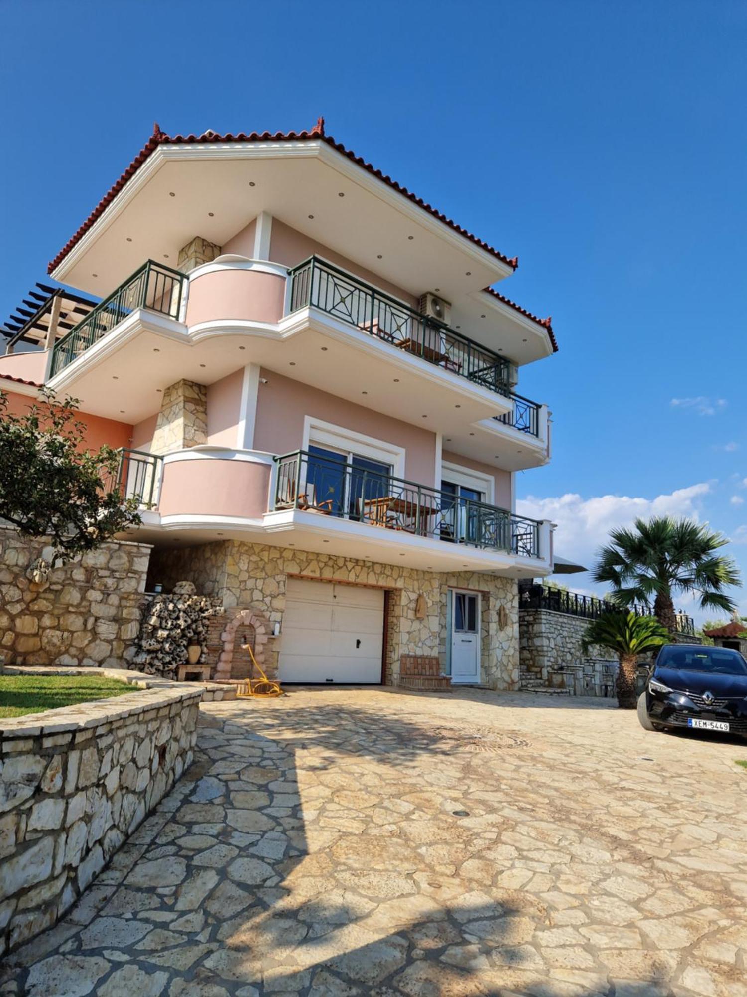 Tragana Villa Luaran gambar