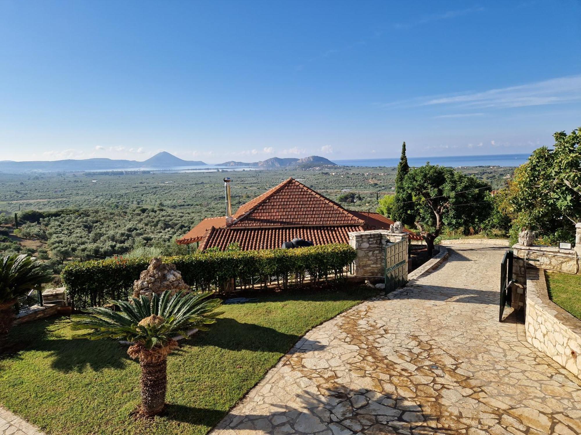 Tragana Villa Luaran gambar